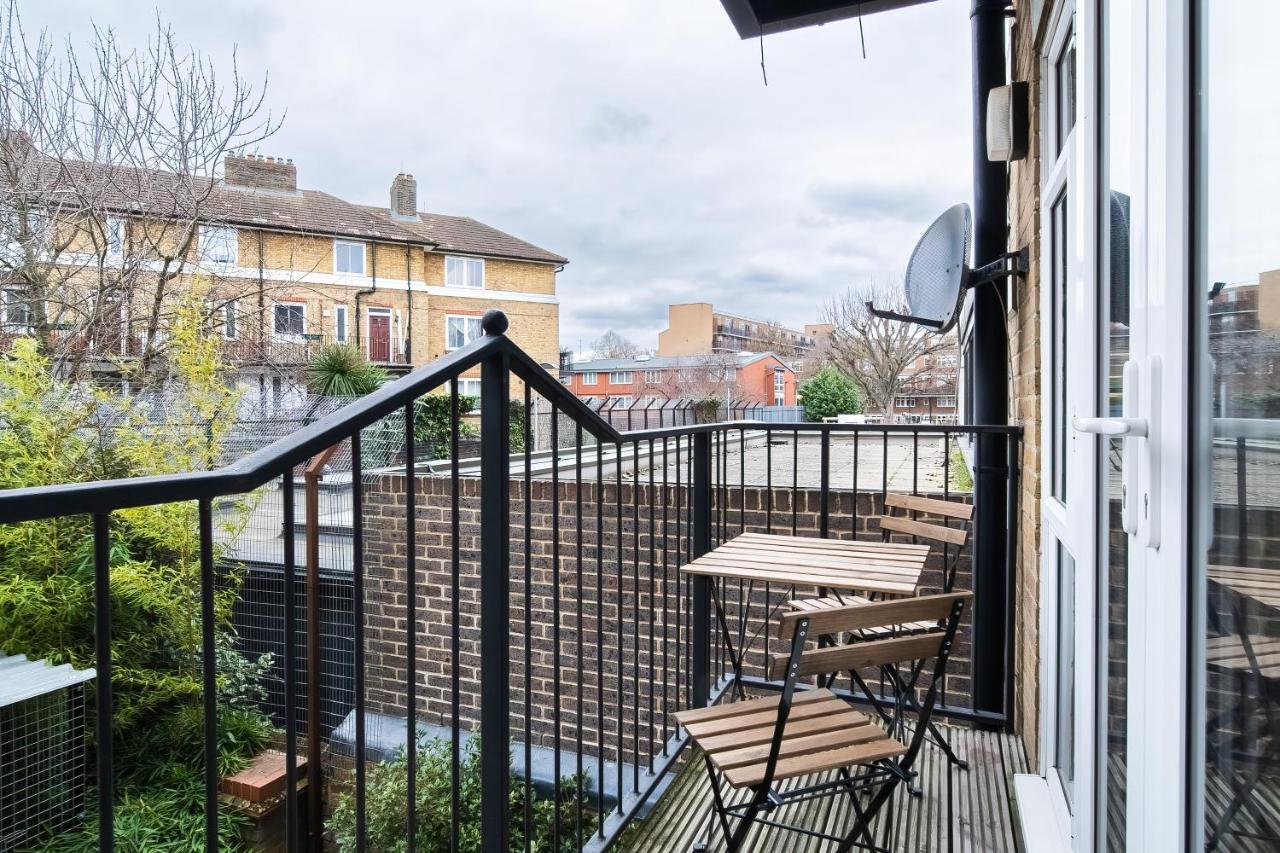 Chic 3 Bed Apartment Near London Bridge With Balcony Dış mekan fotoğraf