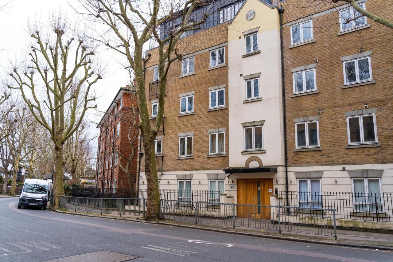 Chic 3 Bed Apartment Near London Bridge With Balcony Dış mekan fotoğraf