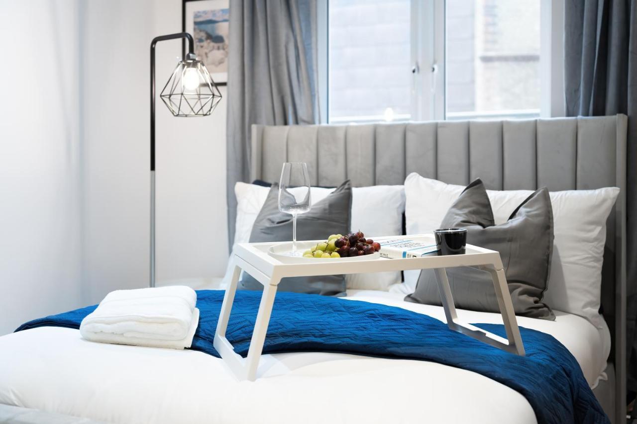 Chic 3 Bed Apartment Near London Bridge With Balcony Dış mekan fotoğraf
