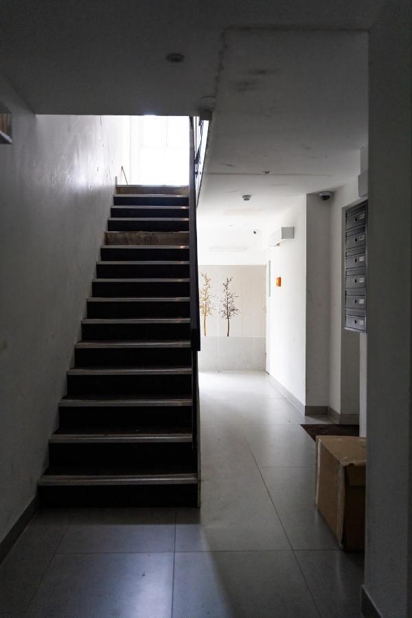 Chic 3 Bed Apartment Near London Bridge With Balcony Dış mekan fotoğraf